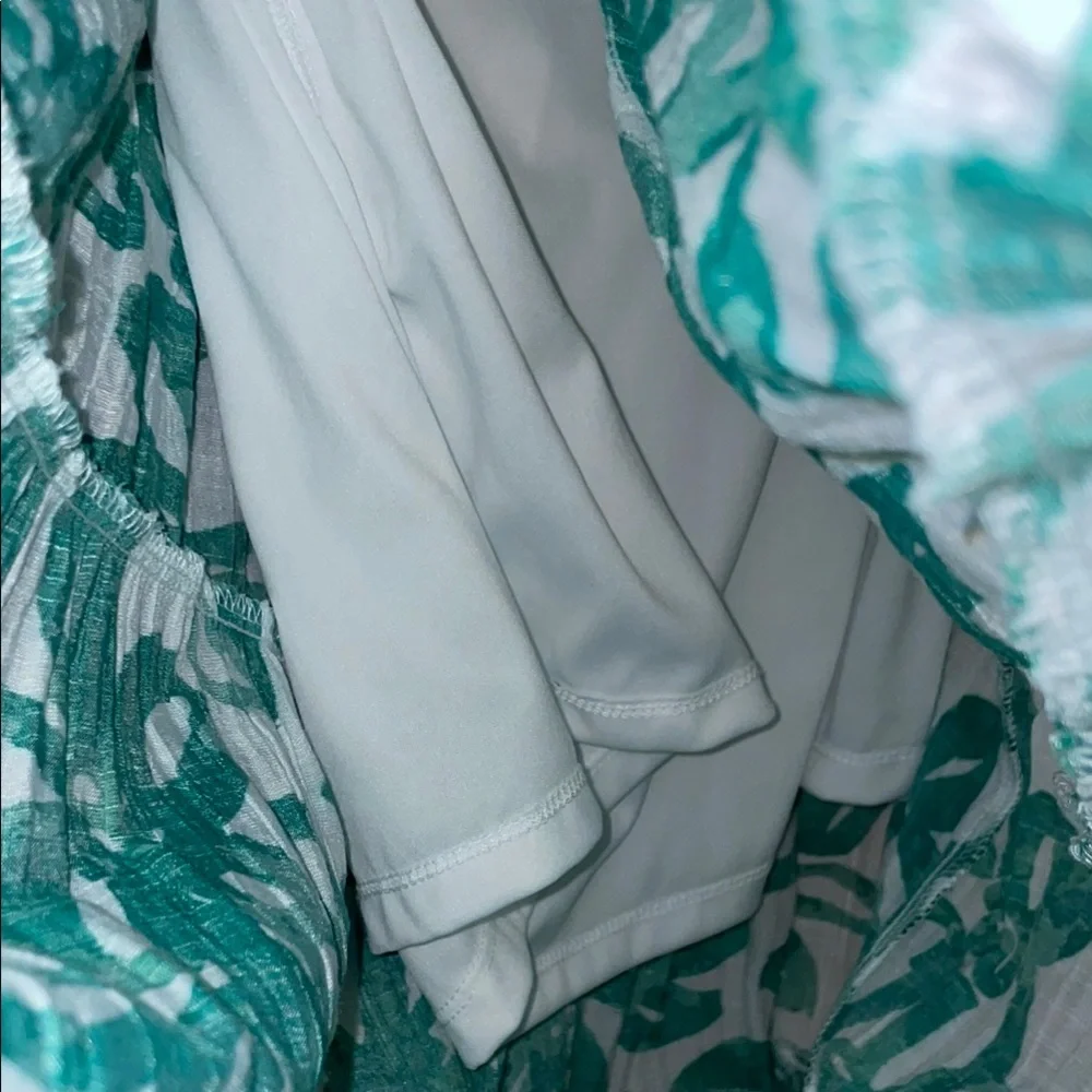Indigo Rose Green and White Dress - Picture 3 of 6